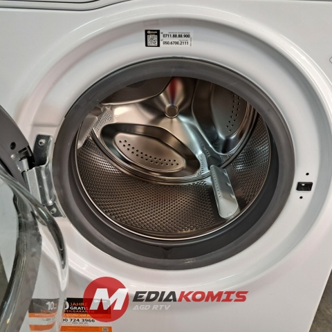 Pralka Bauknecht Super Eco 945 A [2]